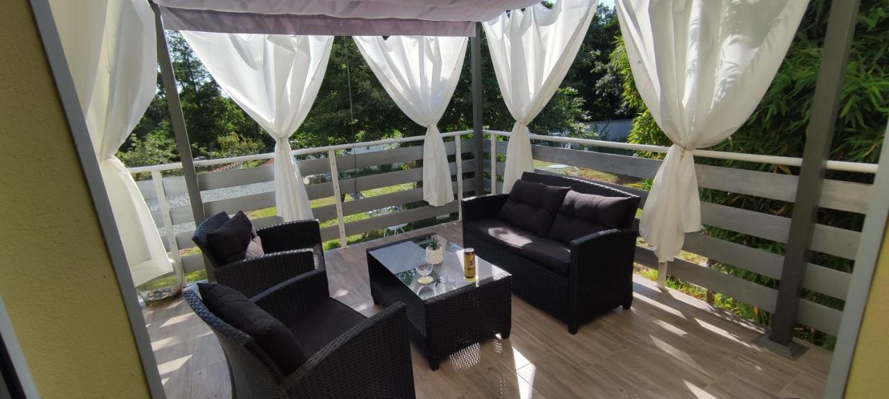 Apartment Helena กานฟานาร์ ภายนอก รูปภาพ